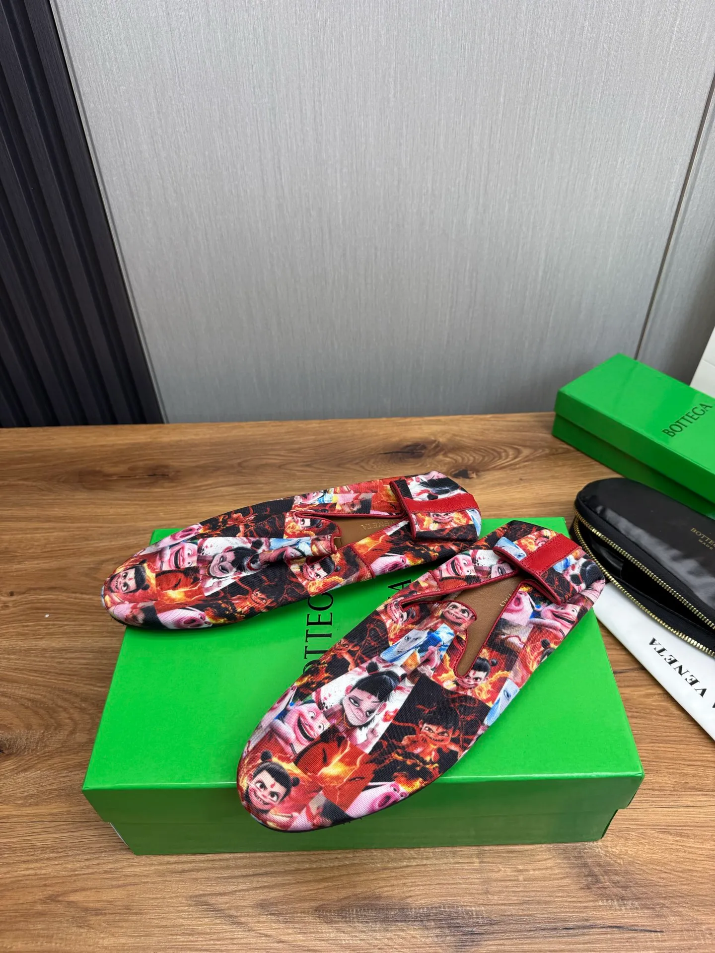 Men's shoes 💰460💰 BV - popular wallet shoes 👟 Casual, fashionable and comfortable 🔗 Good partner for travel ✅ Imported Nezha series printed fabric + imported cowhide. Original rubber outsole, available all year round 👏 Size: 38-45 (38.45 custom-made, non-refundable)
